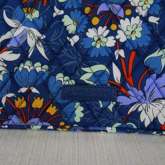 VERA BRADLEY Laptop Sleeve Case Factory Style FLORAL BURSTS Floral Blue NWT $59 - Picture 3 of 7